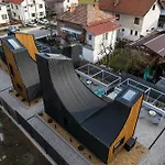 Three Peaks Thermal Луксозна вила Баня